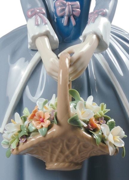 Lladro Garden Blossoms Woman
