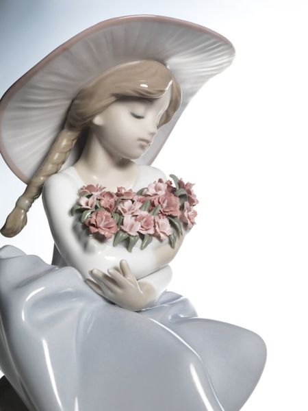 Lladro Fragrant Bouquet Girl Porselen Figür 20 cm
