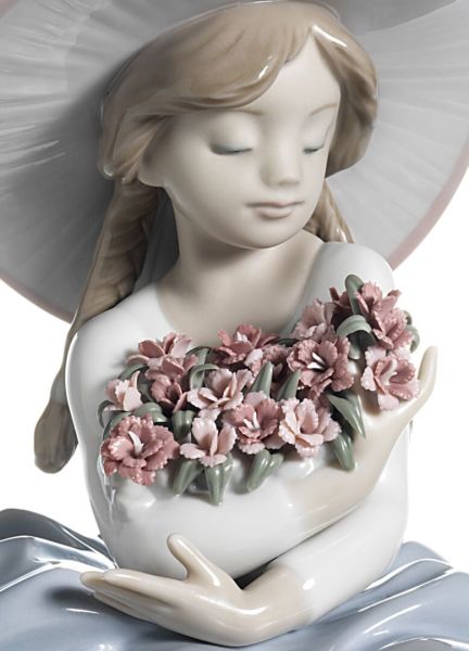 Lladro Fragrant Bouquet Girl Porselen Figür 20 cm