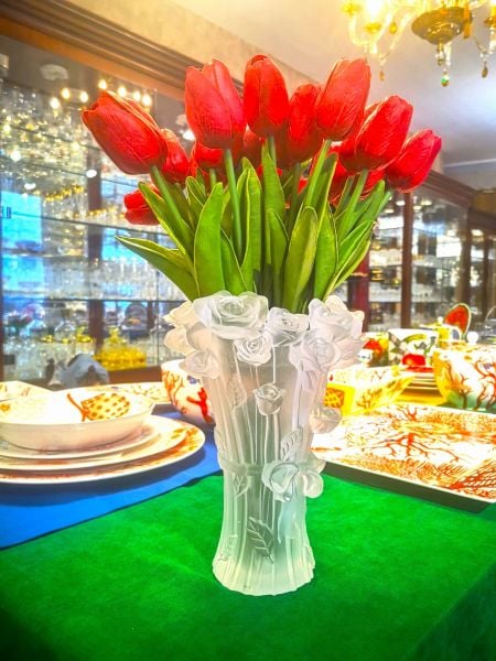 CRISTAL DE PARIS-KRİSTAL EL İŞİ  ŞEFFAF RENKTE  VAZO ÇİÇEKLİ-H: 22 CM.