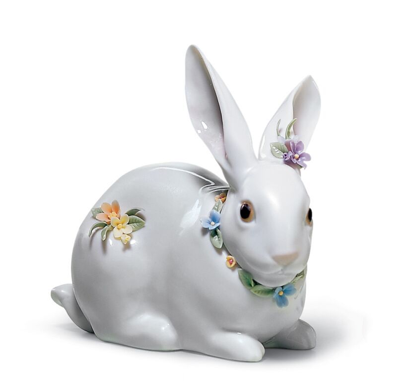 Lladro Attentive Bunny With Flowers