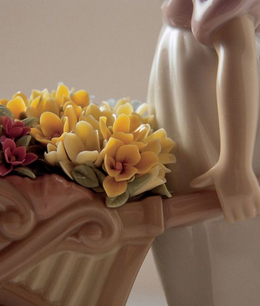 Lladro Love's Tender Tokens Girl Kız Figürü 23 cm