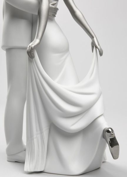 Lladro Happy Anniversary Couple