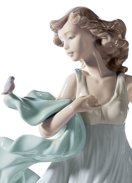 Lladro Summer Serenade Woman