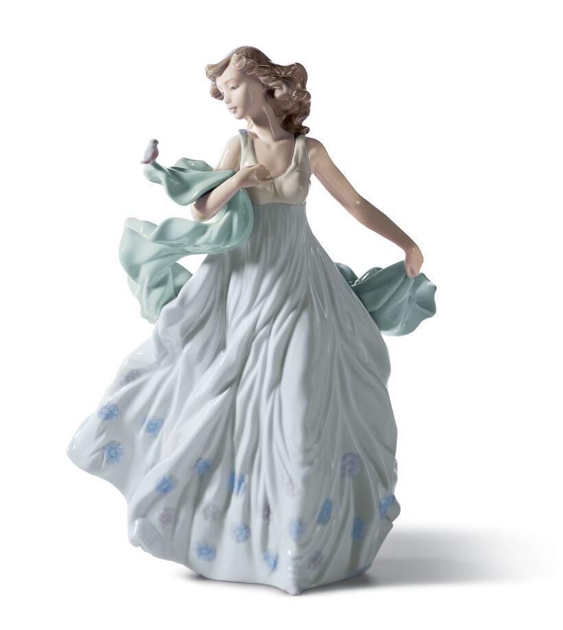Lladro Summer Serenade Woman