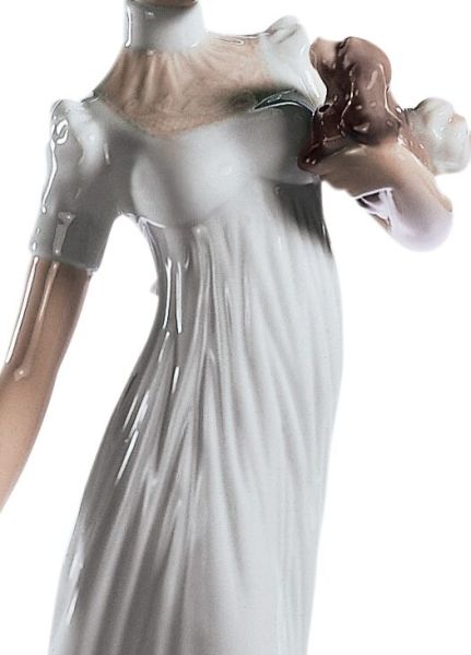 Lladro Travelling Companions Woman