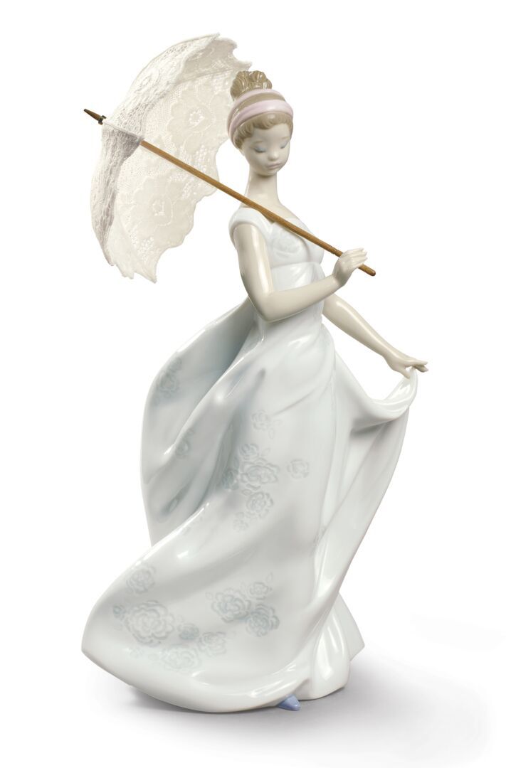 Lladro Finesse Woman Kadın Heykeli 35 cm