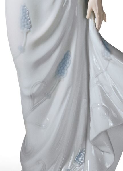 Lladro A Flowers Whisper