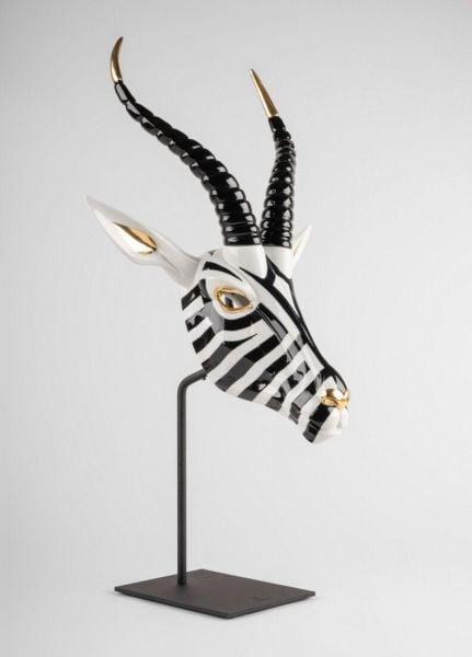 Lladro Antilope Mask ( Siyah ve Altın)