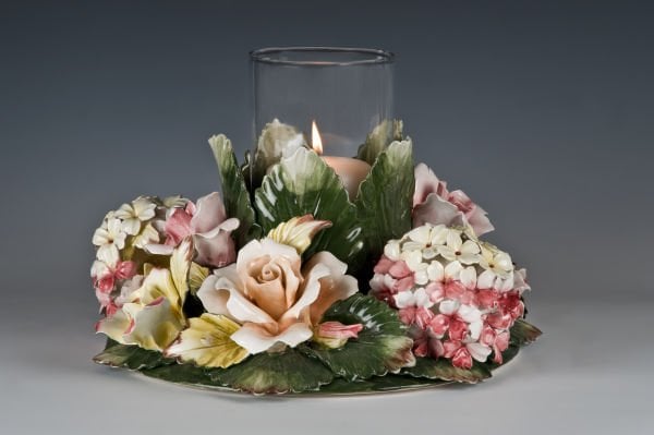 I BORBONE-EL İŞİ KAPODİMONTE GÜLLÜ, ORTANCALI ŞAMDAN-FLAMBEAU ROSES AND HYDRANGEAS DECOR (33*17 cm)