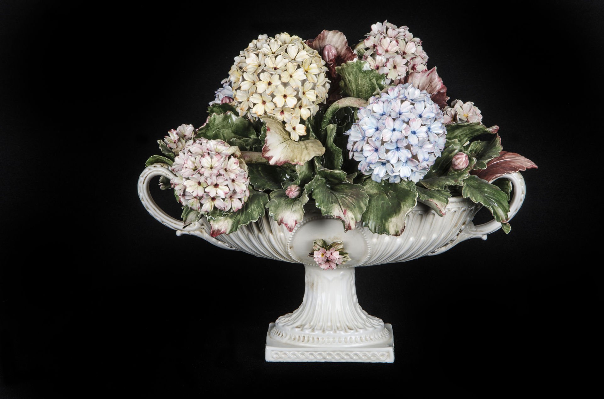 I BORBONE-EL İŞİ KAPODİMONTE OVAL KAPTA ORTANCALAR- OVAL BAROQUE CUP HYDRANGEAS