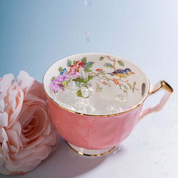 Aynsley Glaze Cottage Garden Oban Çay Fincanı ve Tabağı Pembe