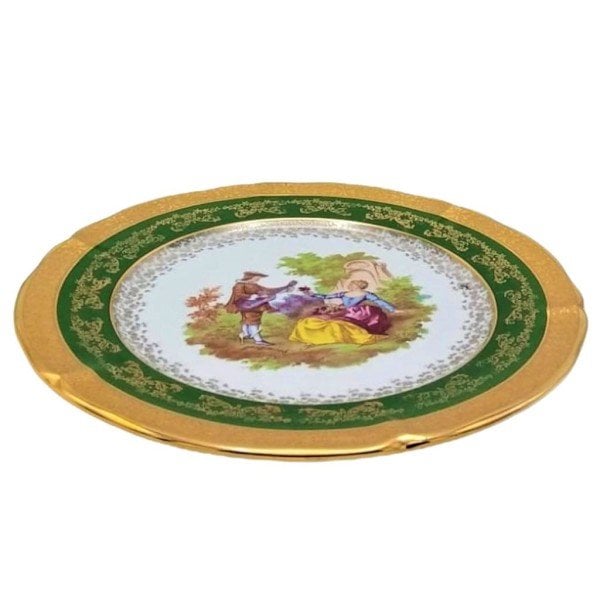 LIMOGES  YEŞİLLİ PORSELEN TABAK GİTAR ÇALAN ERKEK, KIZ MOTİFLİ  30 CM