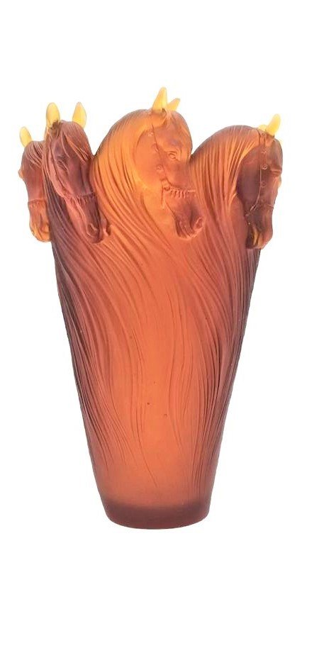 Cristal De Paris-Kristal vazo, Atlı figülü,  amber renkte, h:  21 cm