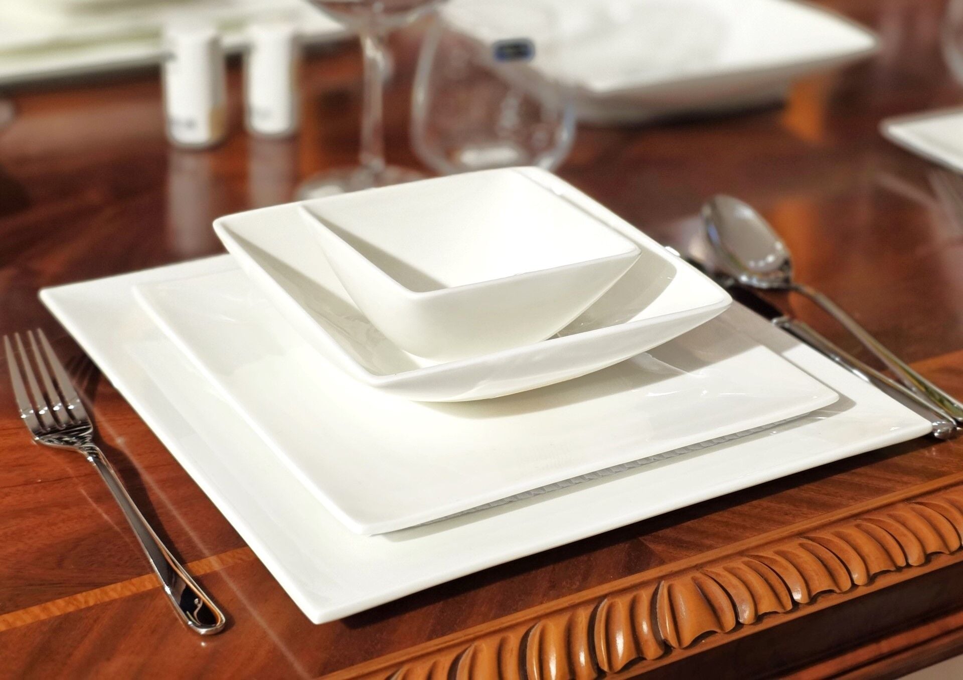 Asa Selection 6 kişilik 28 Parça  Porselen Beyaz Kare Yemek Takımı