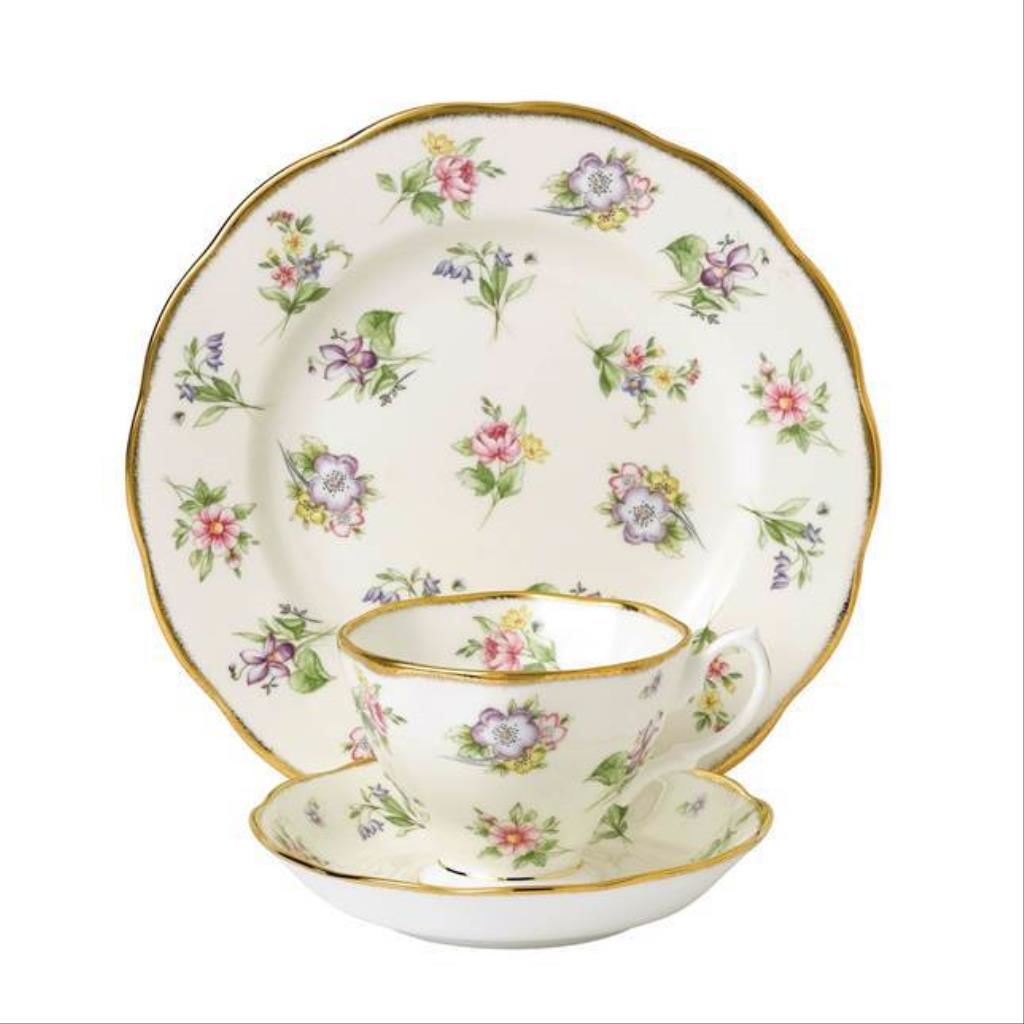 Wedgwood Royal Albert 100 YEARS 1920 Spring Meadow 3 Parça Set