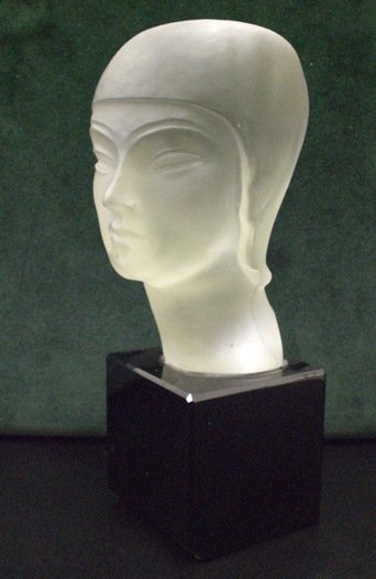 SCHUBERT KRİSTAL KADIN BÜSTÜ ŞEFFAF SİYAH TABANLI